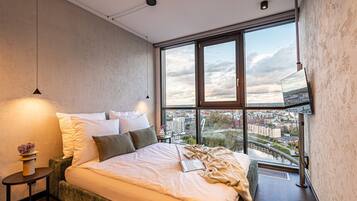 1 bedroom, desk, iron/ironing board, free WiFi