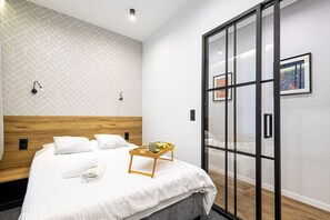 2 slaapkamers, een strijkplank/strijkijzer, wifi, beddengoed