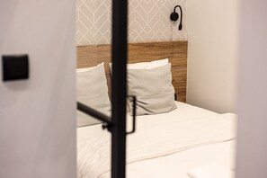 1 soverom, skrivebord, strykejern/-brett og wi-fi (inkludert)