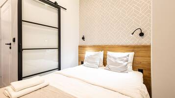 1 soverom, skrivebord, strykejern/-brett og wi-fi (inkludert)