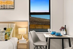 1 Schlafzimmer, Schreibtisch, Bügeleisen/Bügelbrett, kostenloses WLAN
