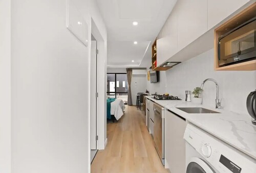 New stylish&cozy 1 bedroom premium studio/kingbed+sofabed/unit B