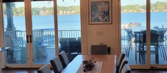 Luxury Lakeside Oasis ND Nearby