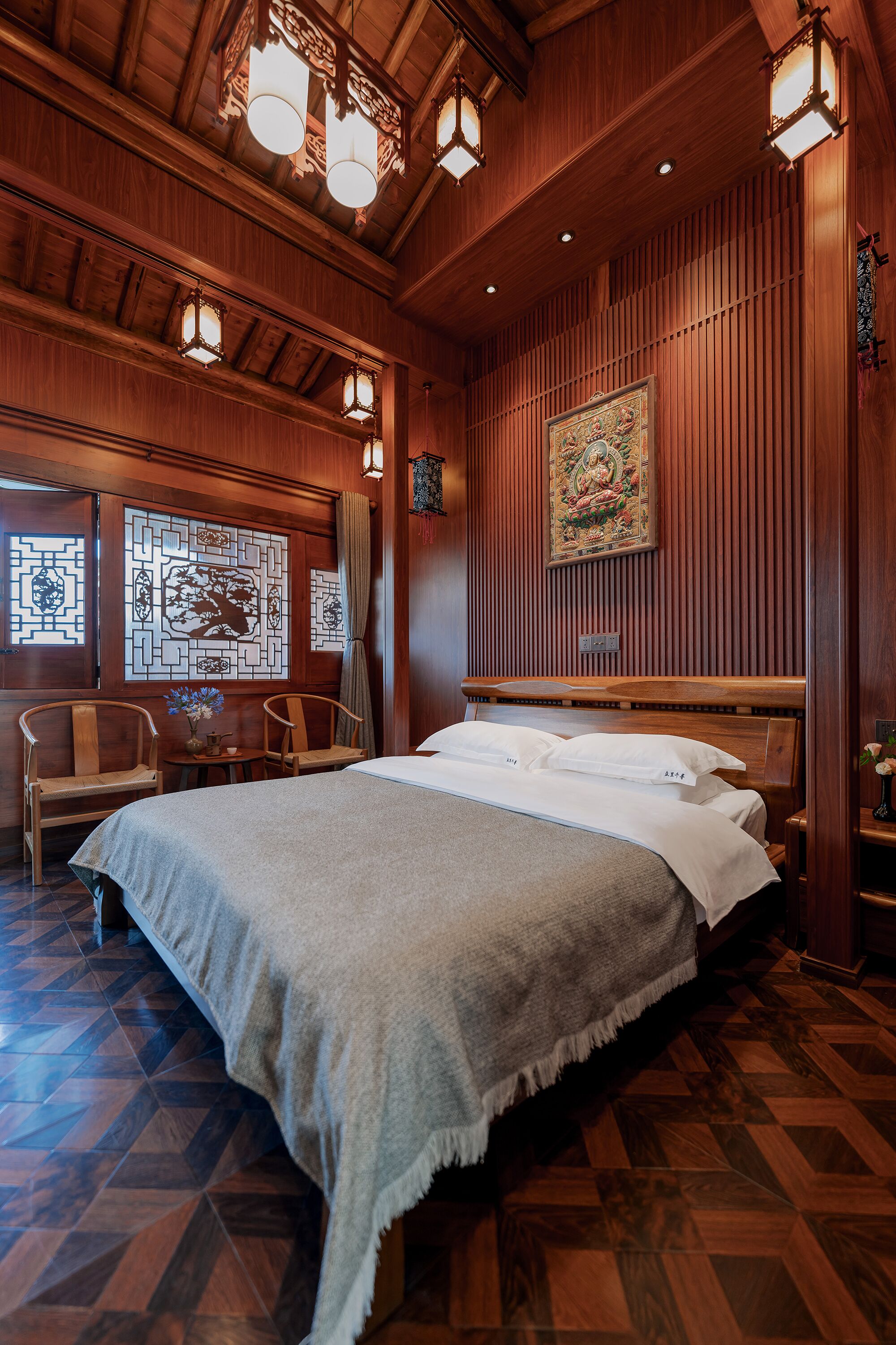 Literie de qualité supérieure, décoration personnalisée, bureau