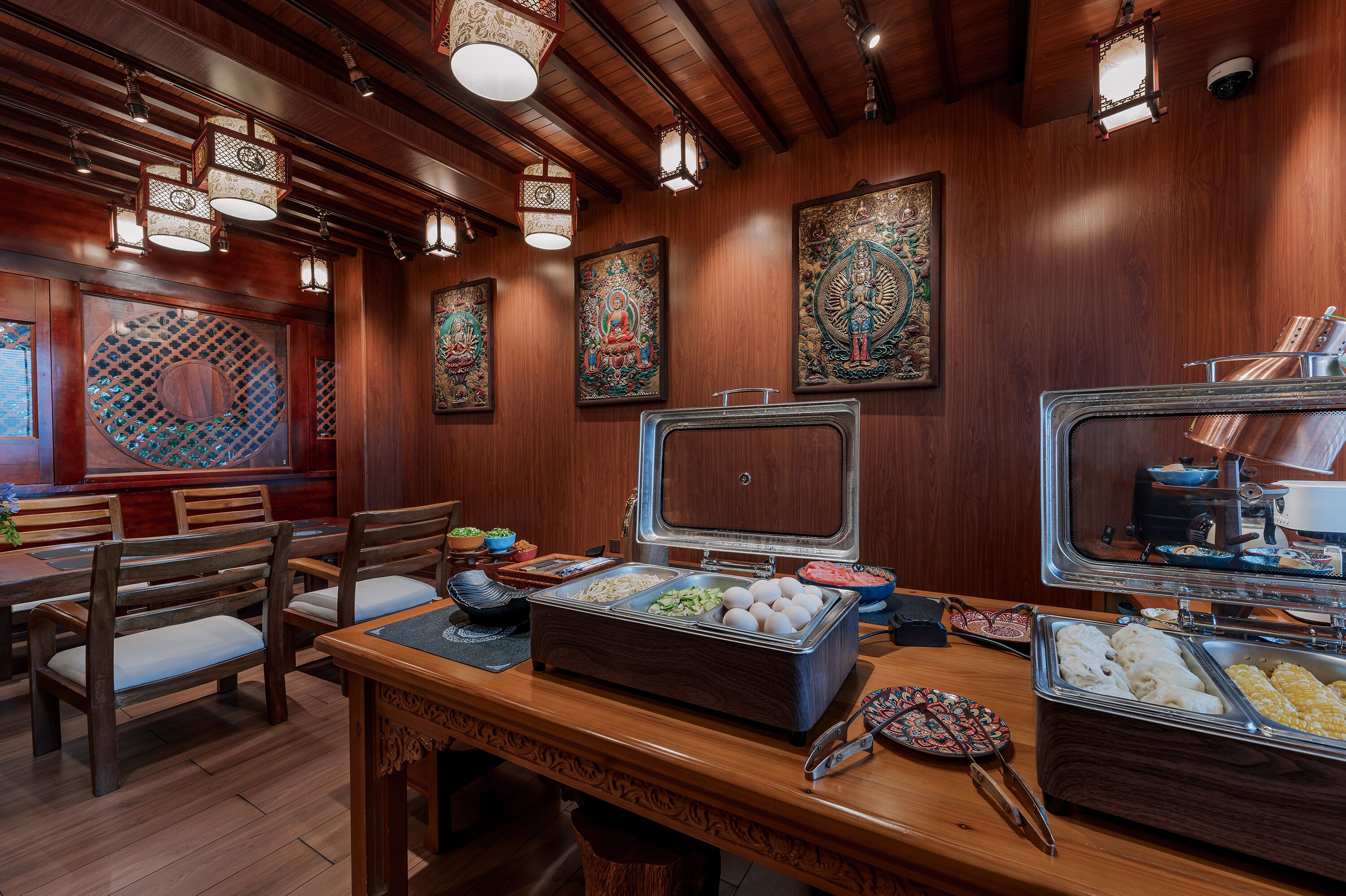 每日供应自助式早餐（每人 CNY 48）