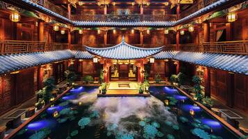 Näkymä sisäpihalle