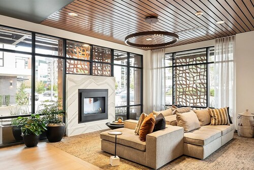 Cool Kirkland 1BR w/ Gym, Lounge, Balcony, A/C & W/D, by Blueground