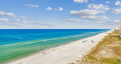 Fontainebleau 706 by Avantstay Beachfront+views