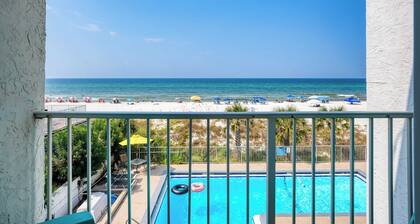 Sun-kissed by Avantstay Beachfront Access
