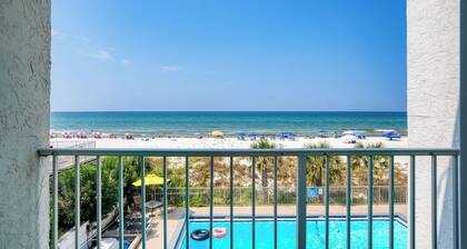 Sun-kissed by Avantstay Beachfront Access