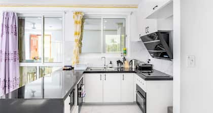 Malls at Doorstep:2-Bed Unit in Heart ofCannonHill