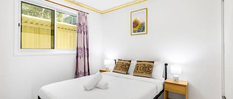 2 bedrooms, WiFi, bed sheets