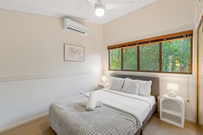 4 chambres, bureau, fer et planche à repasser, Wi-Fi gratuit