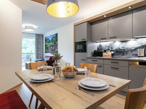 Dining - Great apartment stay with a sauna and a balcony (Haus im Ennstal)
