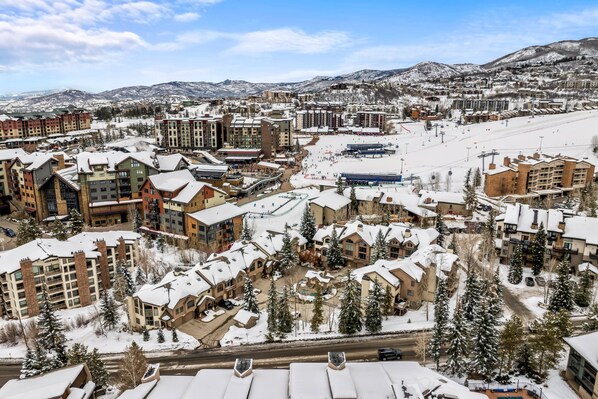 Unclassified image, 1 of 47, button