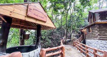 House with hot pool and forest view, Baguio. Tuba, Benguet.