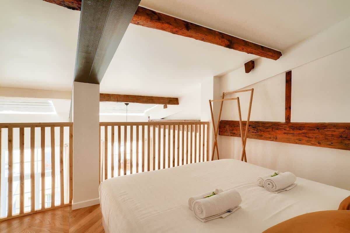 2 slaapkamers, een strijkplank/strijkijzer, wifi, beddengoed