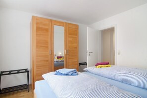 2 Schlafzimmer, Bügeleisen/Bügelbrett, kostenloses WLAN, Bettwäsche