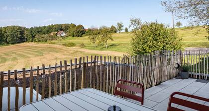 Apartment 'Zimis Hofnest' with Mountain View, Private Terrace and Wi-Fi