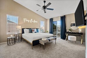 4 bedrooms, desk, iron/ironing board, travel cot - Chandler Charm! Heated Pool~Spa~Gameroom~PuttPutt (Chandler)