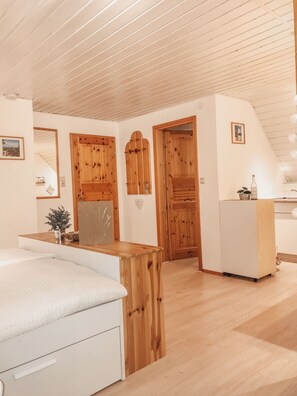 1 camera, Wi-Fi, lenzuola