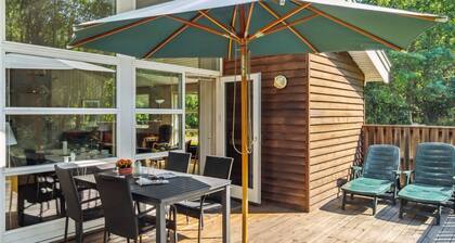"Emmie" - 1.2km from the sea by Interhome