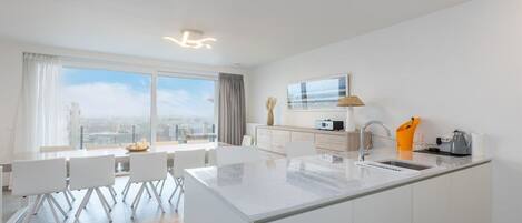 Kühlschrank, Herdplatte, Geschirrspüler