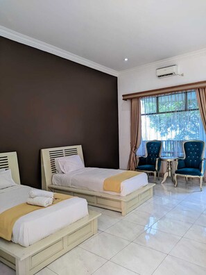 Suite | Premium bedding, bed sheets - kahai beach resort (Batu Balak)
