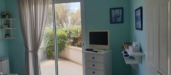 50 m de la plage.idealement situé