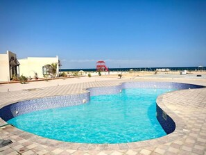 Outdoor pool - Sugardunes Resort (Al Khaluf)