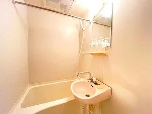 Basic Apartment | Bathroom - Amika First 203 (Tokyo)
