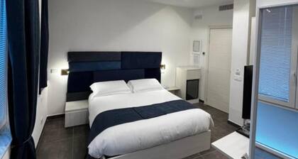 'Joyfül Accomodation Camera 3' with Wi-Fi and Air Conditioning