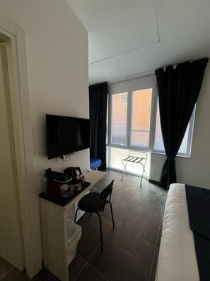 1 chambre, accès au Wi-Fi (inclus), literie fournie