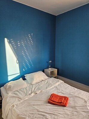 1 soverom, strykejern/-brett, wi-fi og sengetøy