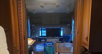 Cozy 4-bed camper with AC and WiFi in fabulous Cloquet Lake access nearâłïž
