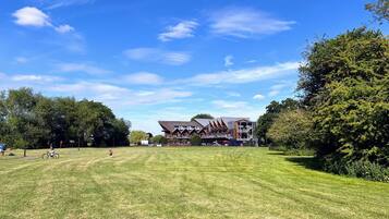 Enceinte de lâhĂ©bergement