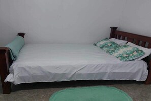 1 habitación y caja de seguridad en la habitación 