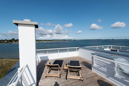 Hamptons Beach House - Panorama-dachterrasse, Sauna, Kamin, 2 Stellplätze