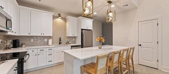 Acadian House-Cajun Country Gem-King Bed-Fast WiFi