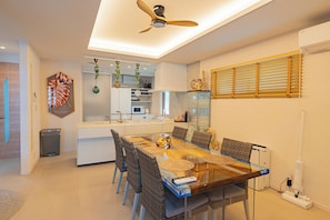 Premium Villa | In-room dining - ReVIERA Resort Villa (Chatan)