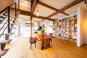 Desk, laptop workspace, soundproofing, iron/ironing board - Farm To Table NORICHIE (Senboku)