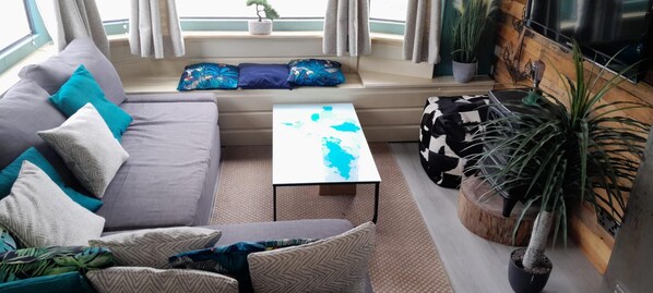 Cabin | Living area | TV, fireplace