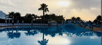 Entire villa near Cefalú, in a village with pool, spa and multipurpose fields