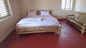 Cottage Standar, balkon | Meja kerja, ruang kerja ramah laptop, dan kedap suara