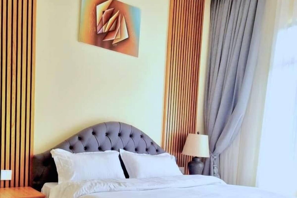 Memory-foam beds, in-room safe, desk, iron/ironing board