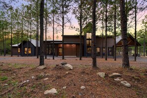 Exterior - Big Game Area, Fun Slide, Pond, Pets, Stay & Play (Broken Bow)