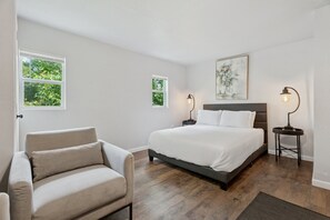 7 quartos, ferros/tábuas de passar roupa, Wi-Fi de cortesia