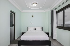 2 quartos, ferros/tábuas de passar roupa, Wi-Fi, roupa de cama