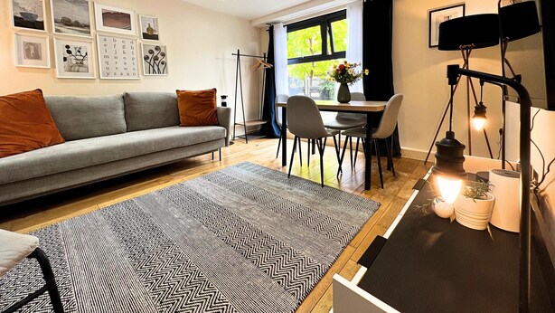 Apartment | Living area - Charming London Apartment With 2 Bedrooms (London)
