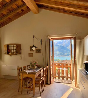 Superior-Apartment, Seeblick | Terrasse/Patio
